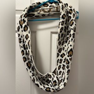 Nine West Leopard print infinity scarf